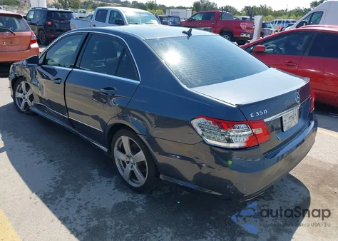 2010 Mercedes-Benz E 350 from USA, damaged, VIN WDDHF5GB1AA217757